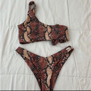 Blackbough Bikini set